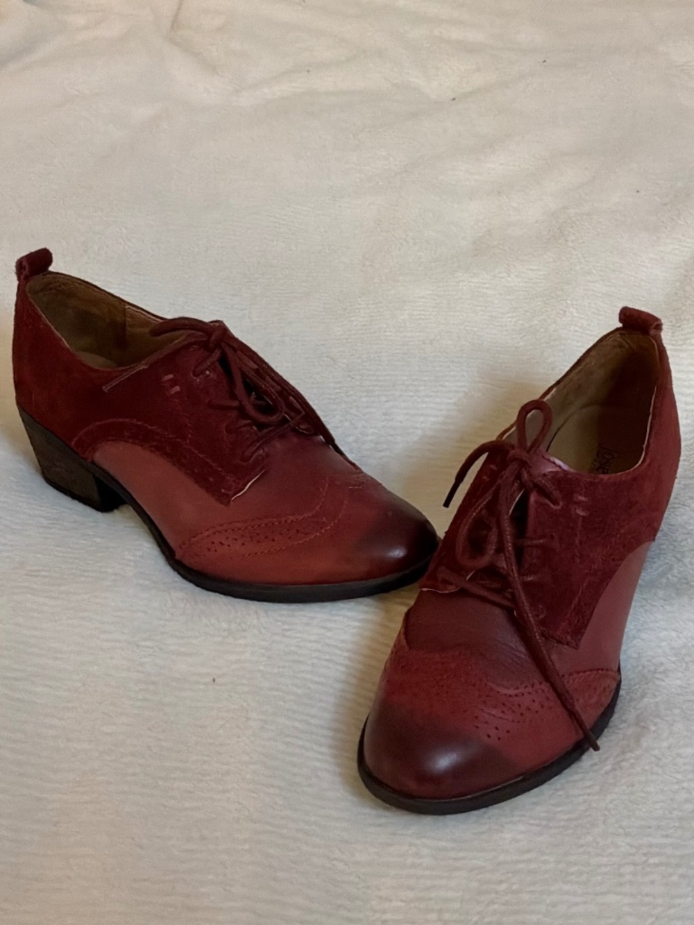Josef Seibel Daphne 23 Red Leather Suede Wingtip Heeled Oxfords - Size 36